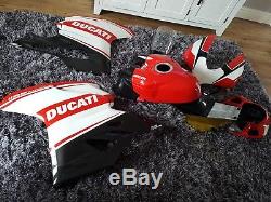 Ducati panigale 1199 fo14 fuel tank and race fairings