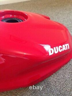 Ducati panigale fuel tank 899 959 Amazing condition race very shinny