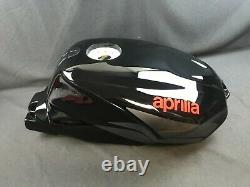 New Genuine Aprilia Rsv1000 2004 Fuel Tank Ap8158121