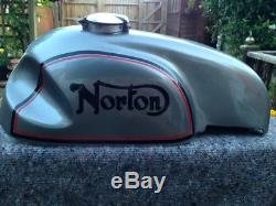 Norton Race Tank, fiberglass, wideline, Triton, caferacer